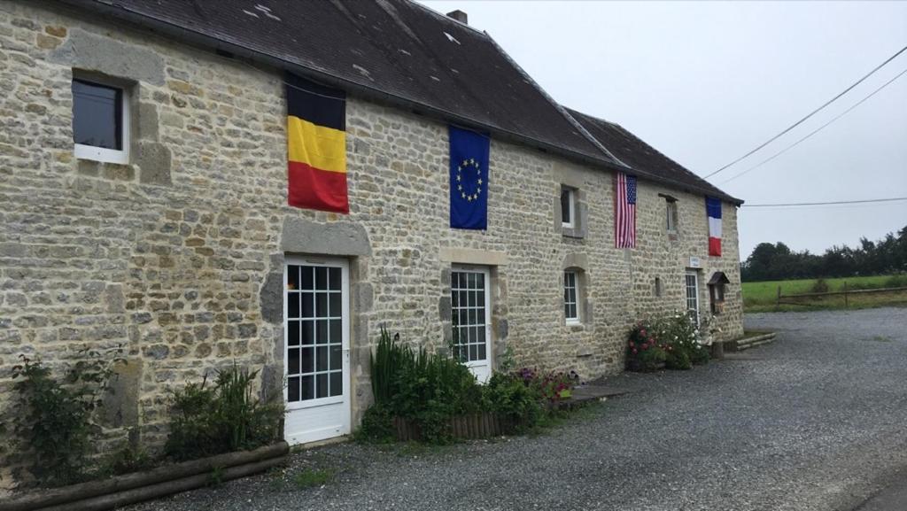 Chevrerie De La Huberdiere Liesville-sur-Douve Екстериор снимка